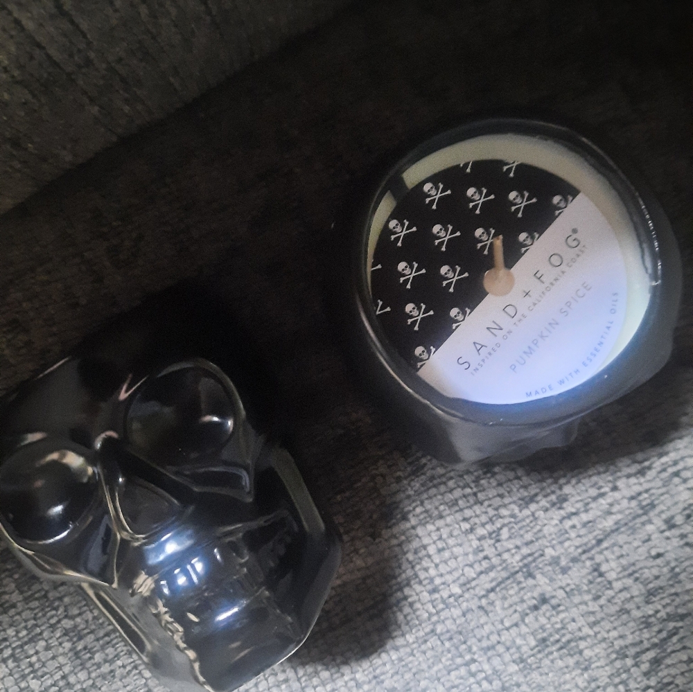 Sand and fog pumpkin spice skull candles 2023